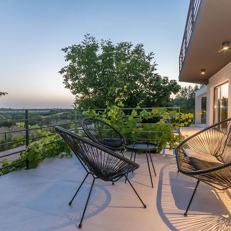 Blackwood Zadarvillas Crno