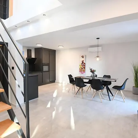 Blackwood Zadarvillas Crno