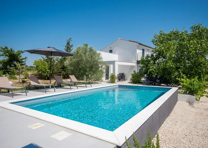 Blackwood Zadarvillas Crno